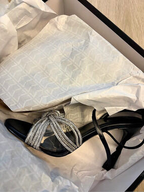 Marc Fisher LTD Canellie Rhinestone Heels Black & Silver US 9 M NWT